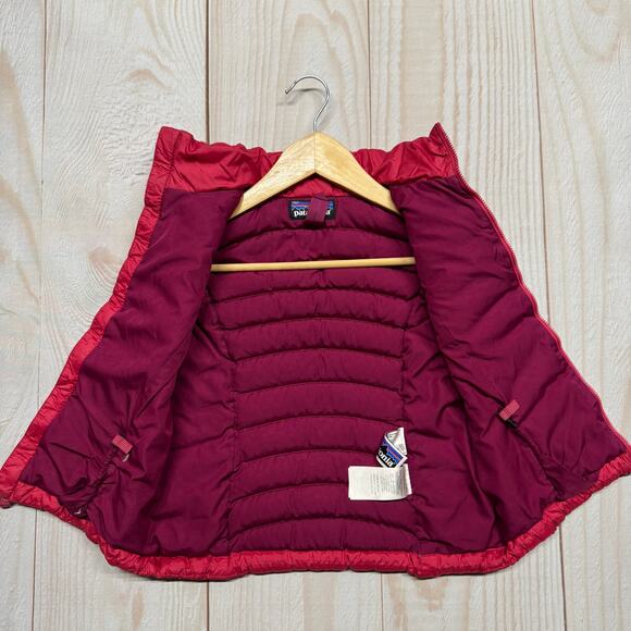 Patagonia Kids Duck Down 600-Fill Insulated Puffer Vest Size XS (5-6) Magenta - Picture 5 of 7